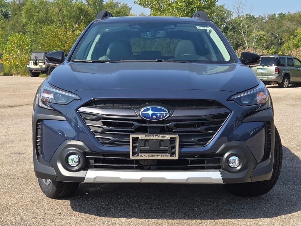 2025 Subaru Outback Limited photo 2