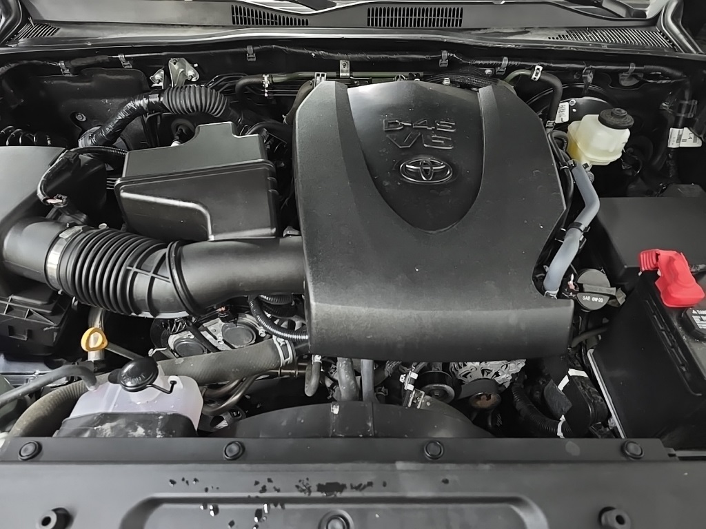 2022 Toyota Tacoma SR5 V6 photo 12