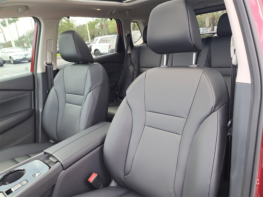 2026 Nissan Rogue SV photo 20