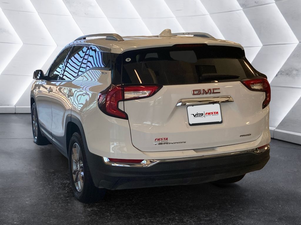 2024 Gmc Terrain SLT photo 5