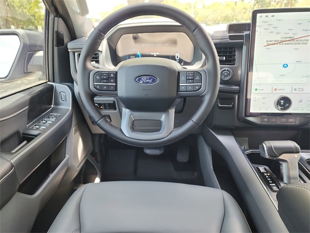 2025 Ford F-150 Lightning photo 11
