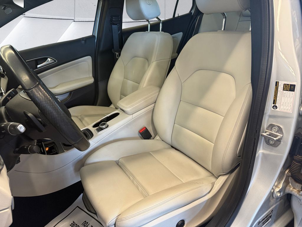 2019 Mercedes Benz GLA 250 4MATIC photo 8