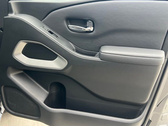 2022 Nissan Frontier SV photo 27