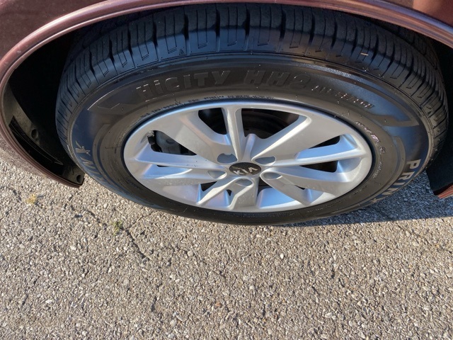 2016 Kia Optima LX photo 32