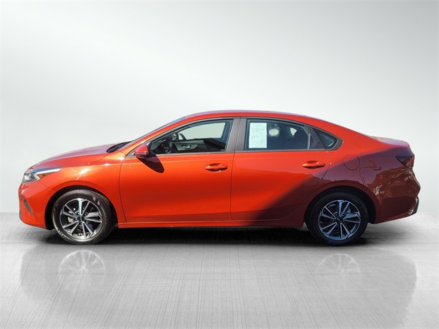 2023 Kia Forte LXS photo 8