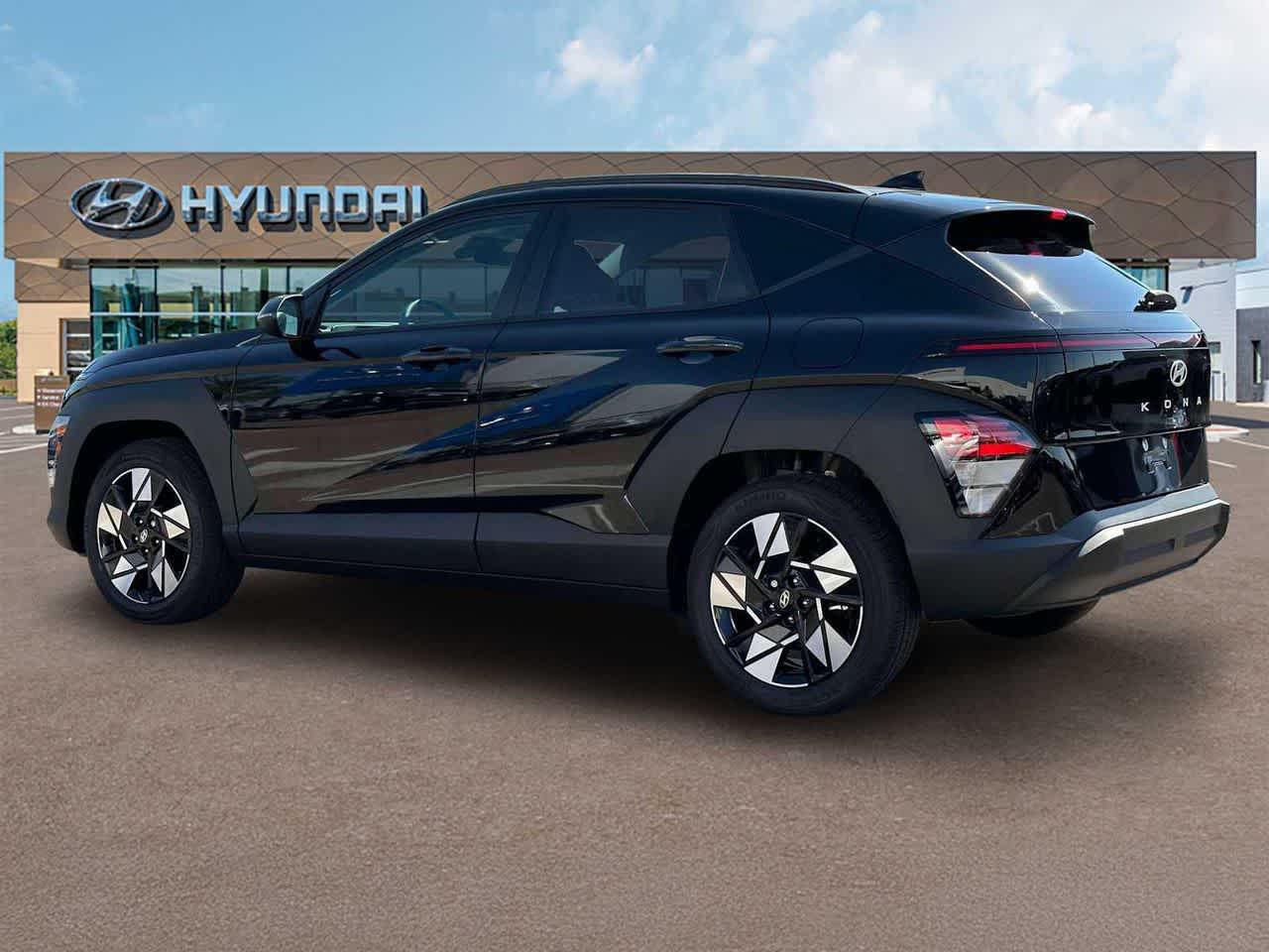 2025 Hyundai Kona SEL photo 4