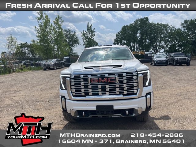 2025 Gmc Sierra HD Denali photo 3