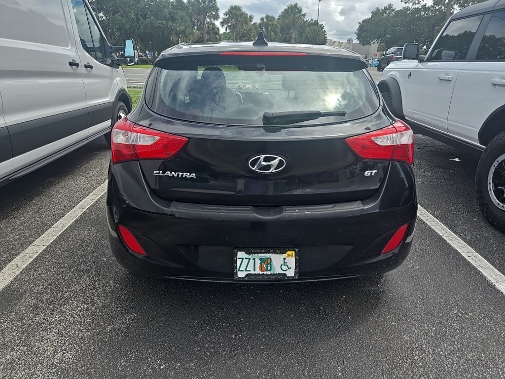 2013 Hyundai Elantra GT Base photo 2