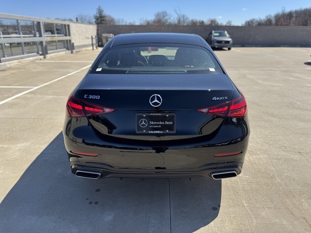 2025 Mercedes Benz C 300 4MATIC photo 4