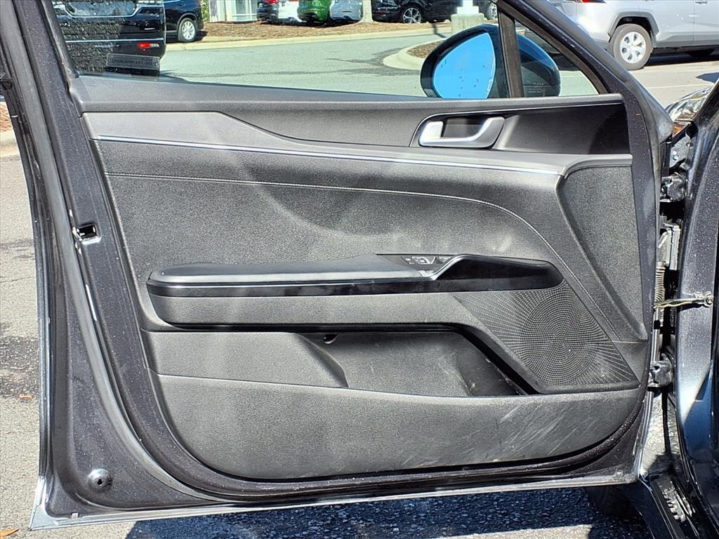 2024 Kia K5 LXS photo 4