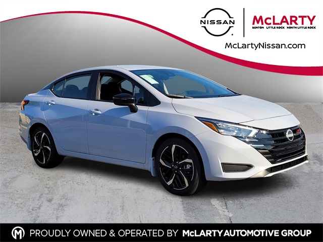 2025 Nissan Versa Sedan SR's photo