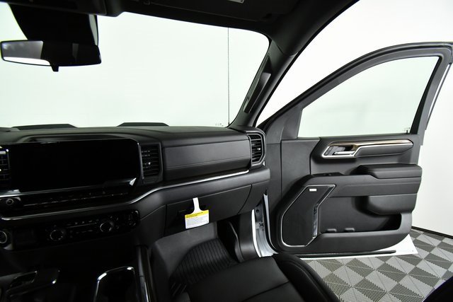 2025 Chevrolet Silverado 1500 LT Trail Boss photo 18