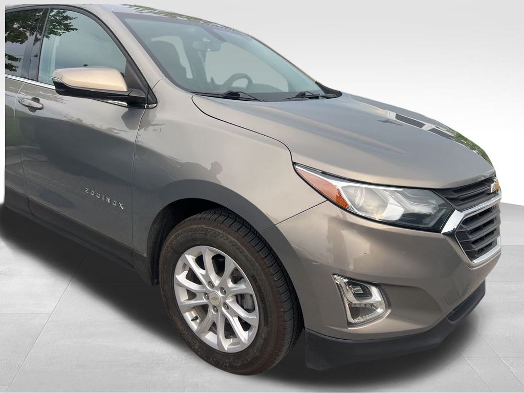 Used 2019 Chevrolet Equinox LT with VIN 3GNAXKEV9KS556827 for sale in Cape Coral, FL