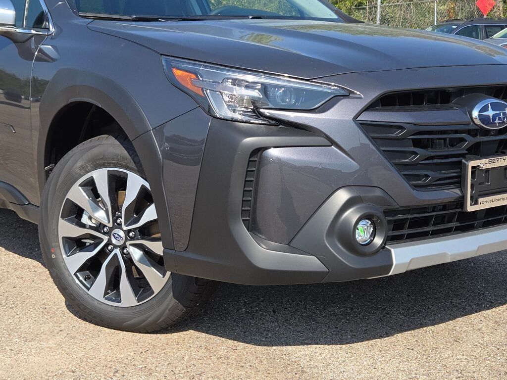 2025 Subaru Outback Touring XT photo 2
