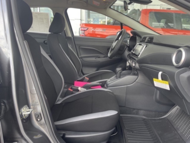 2025 Nissan Versa 1.6 S photo 16