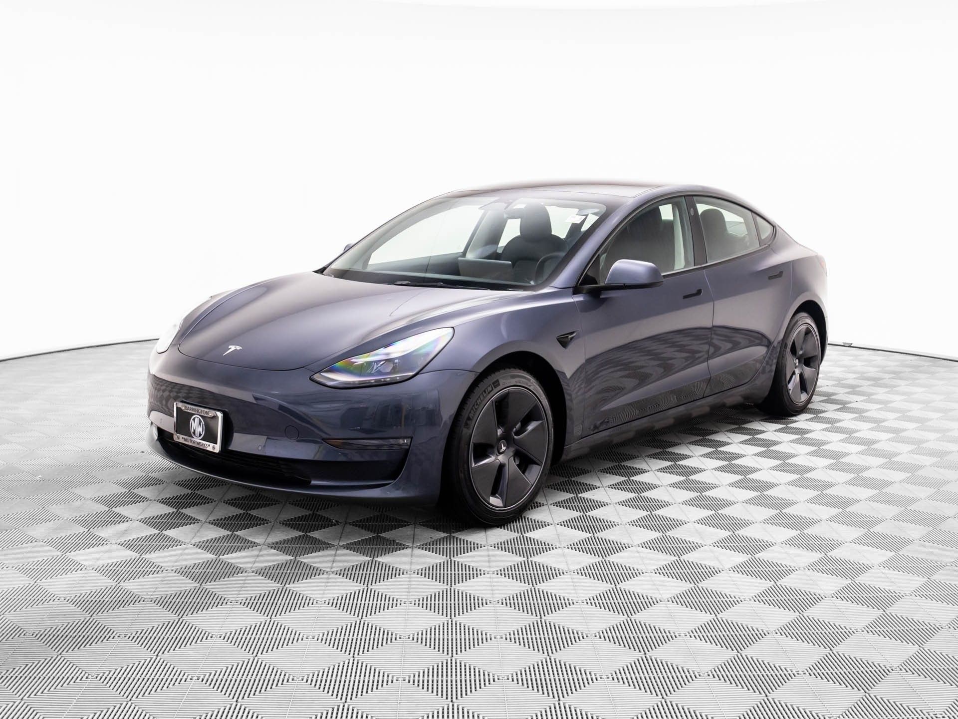 2022 Tesla Model 3 Long Range photo 3