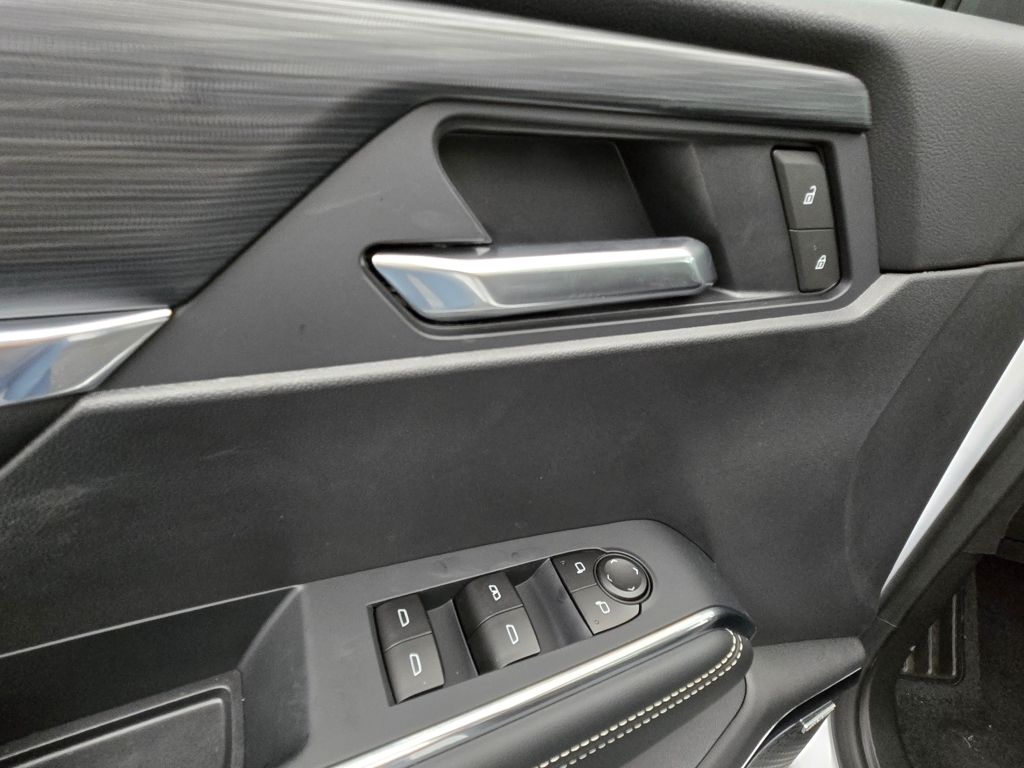 2026 Gmc Acadia Elevation photo 22