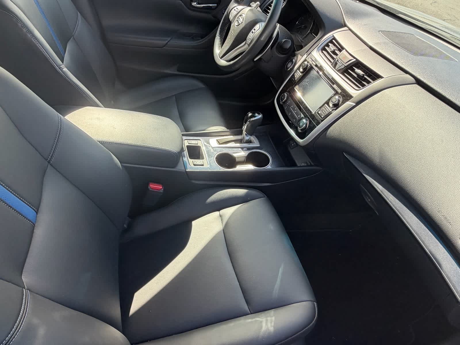 Used 2018 Nissan Altima SR with VIN 1N4AL3AP1JC180104 for sale in Avondale, AZ