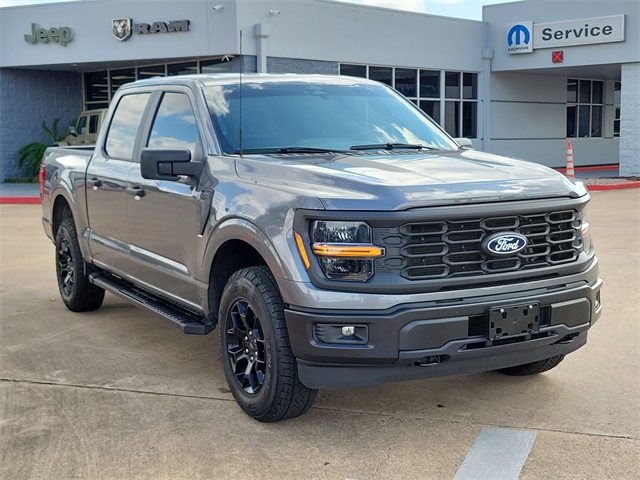 2025 Ford F-150 STX's photo