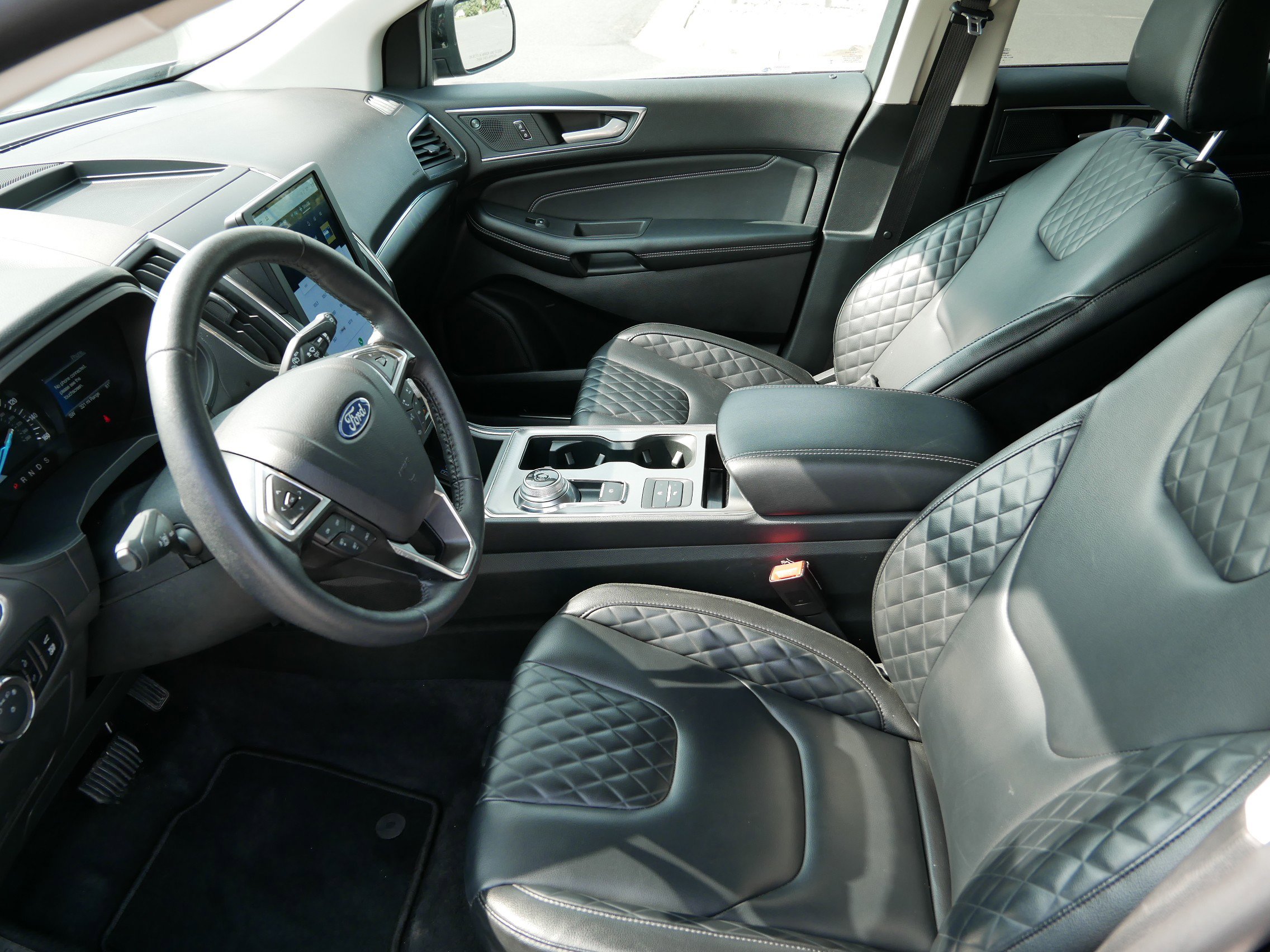 2024 Ford Edge Titanium photo 11