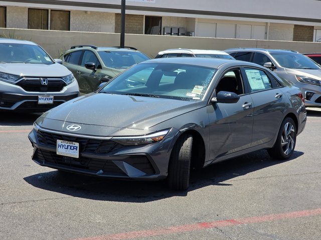2025 Hyundai Elantra Hybrid SEL Sport photo 4