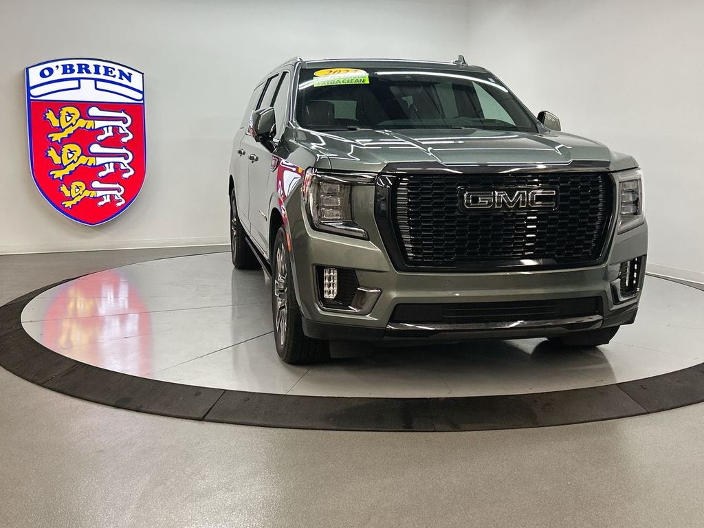 2023 GMC Yukon XL Denali Ultimate's photo
