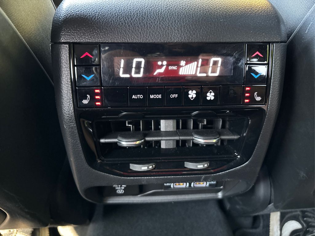 2022 Jeep Grand Cherokee Summit 4xe photo 31