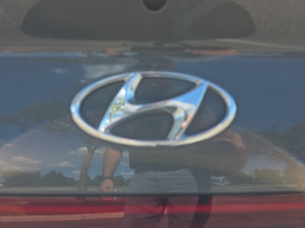 2021 Hyundai Sonata SEL photo 2