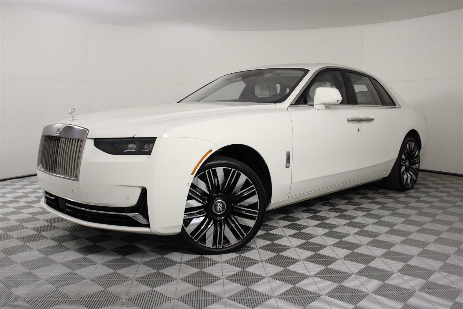2025 Rolls Royce Ghost RR photo 15