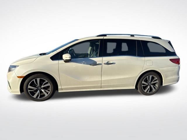 2019 Honda Odyssey Elite photo 2