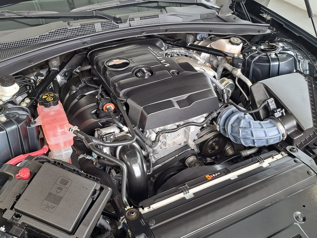 2023 Chevrolet Camaro 2LT photo 27