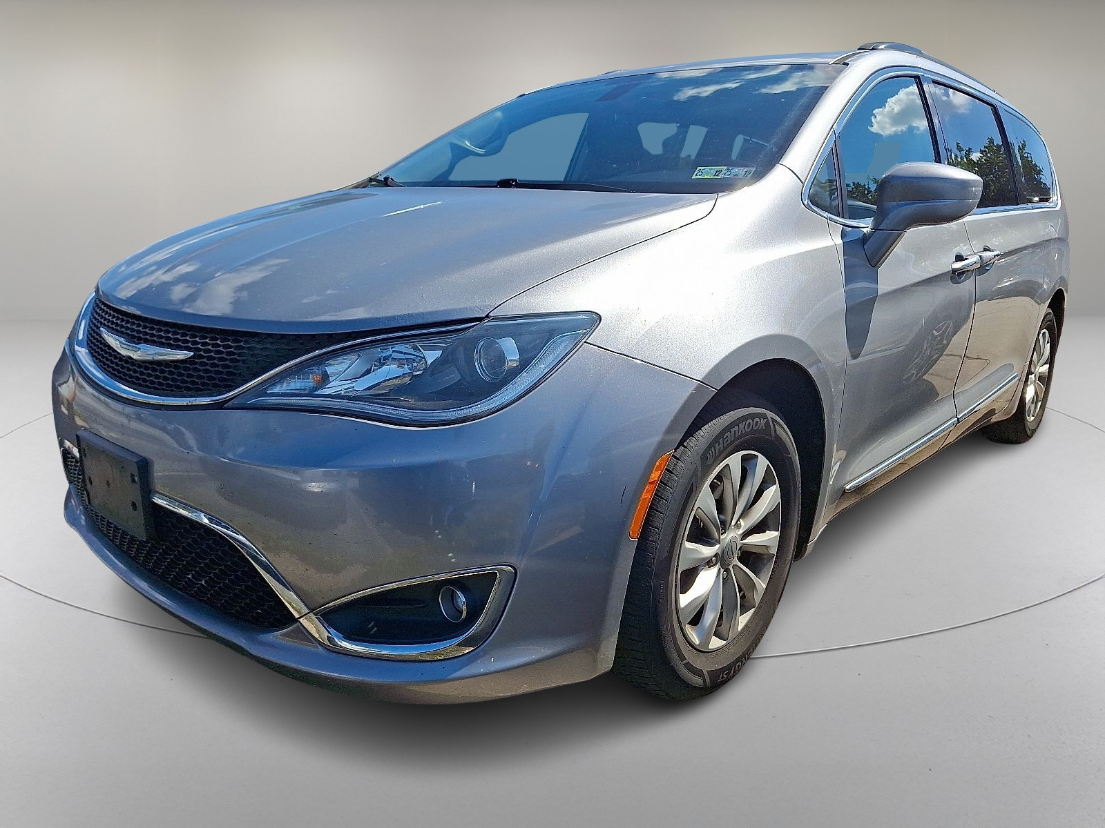 2017 Chrysler Pacifica Touring L photo 4