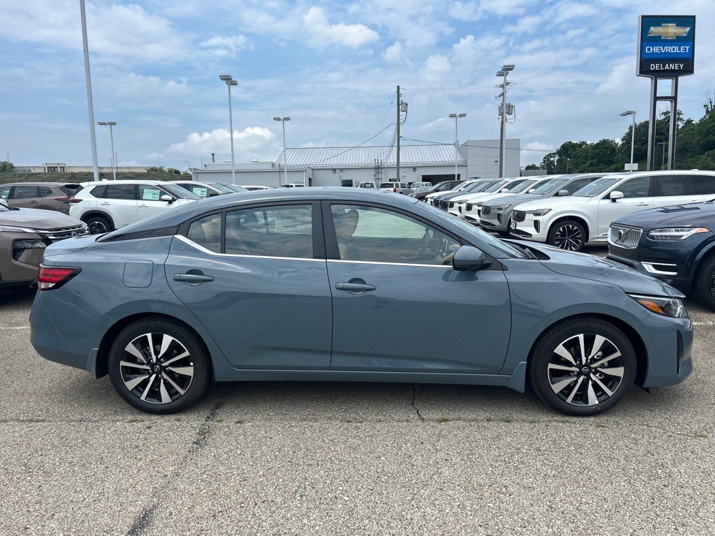 2025 Nissan Sentra SV photo 2