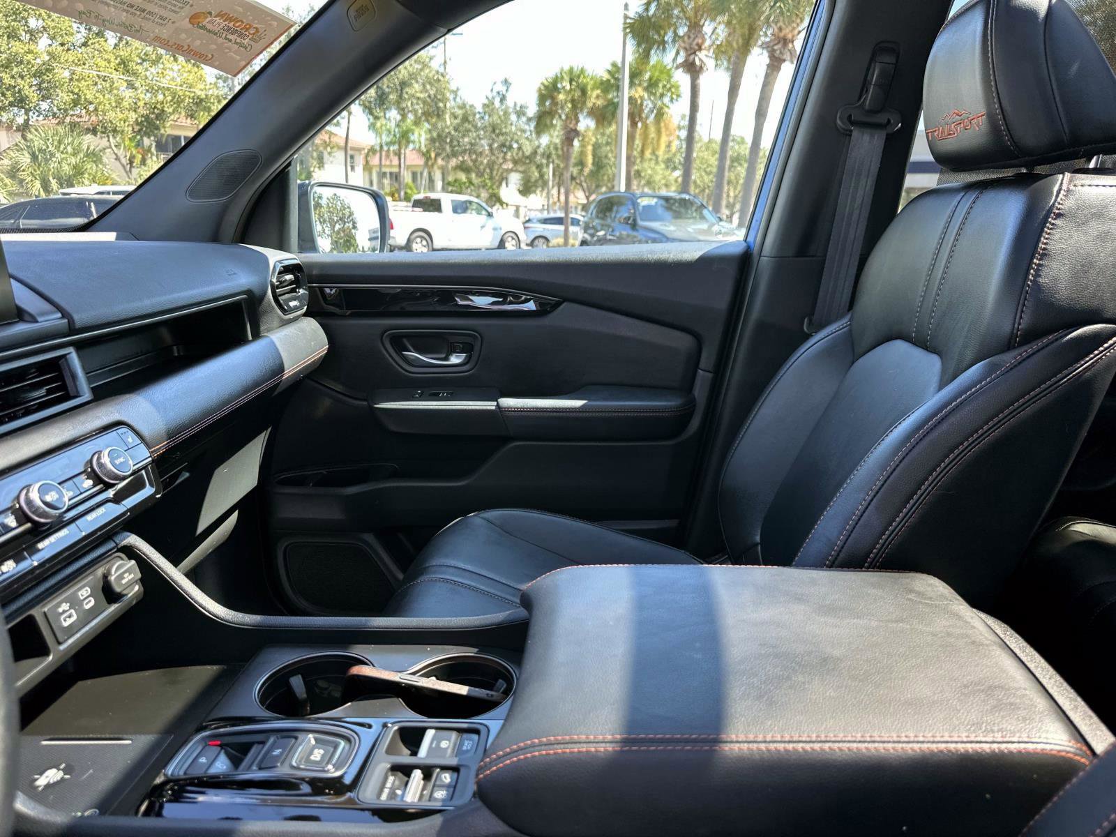 2023 Honda Pilot TrailSport photo 22