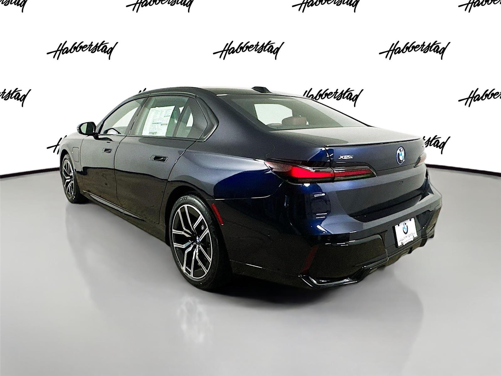 2026 Bmw 750e photo 7