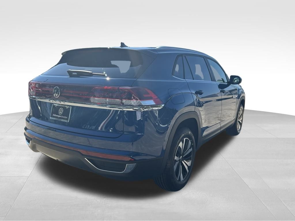 2026 Volkswagen Atlas Cross Sport SE photo 3