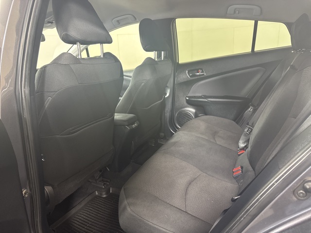 2022 Toyota Prius L photo 11