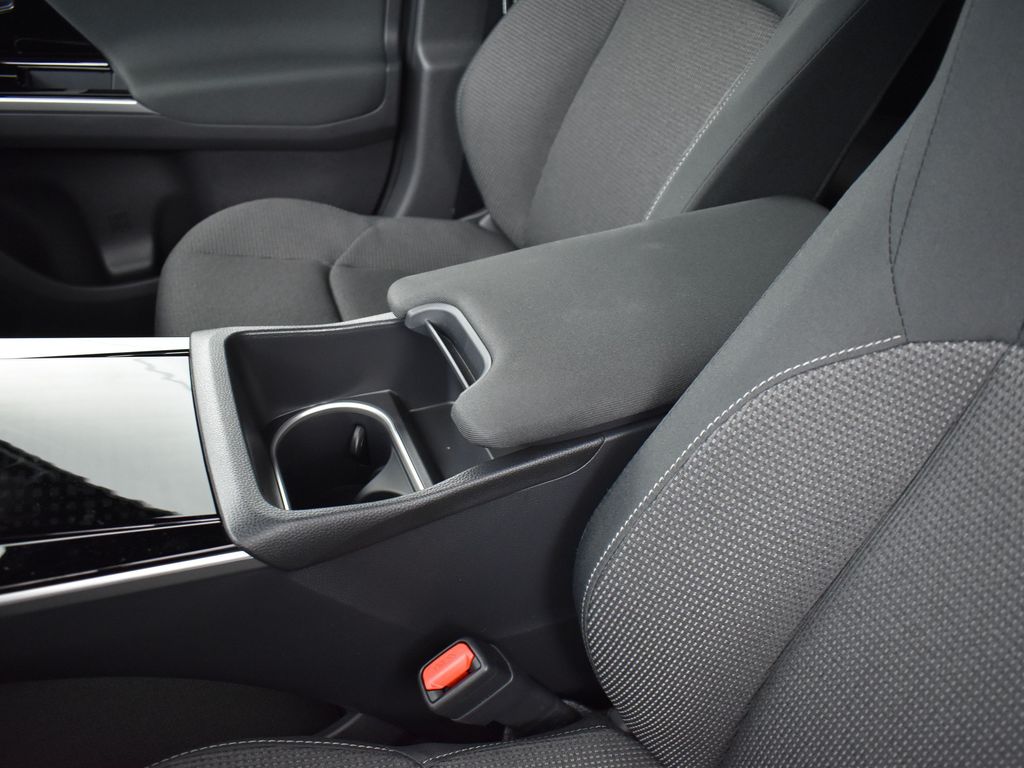 2025 Subaru Solterra Premium photo 10