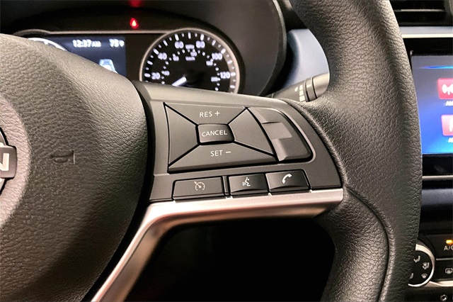 2025 Nissan Versa 1.6 SV photo 20