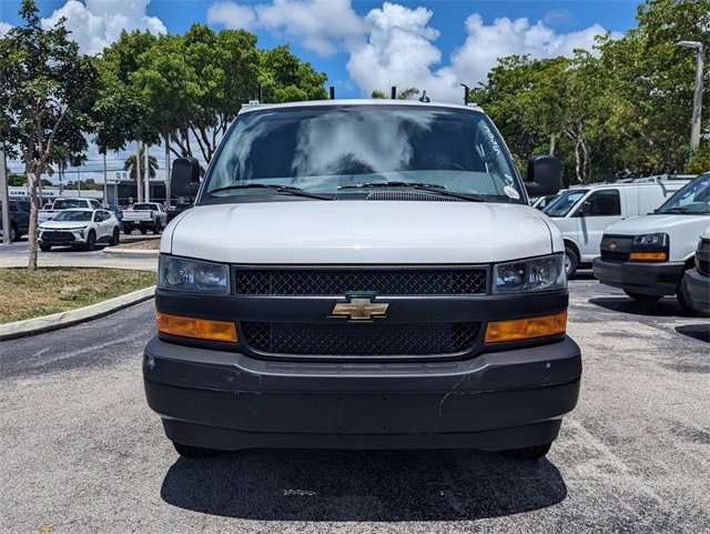 2025 Chevrolet Express Cargo 2500 photo 3