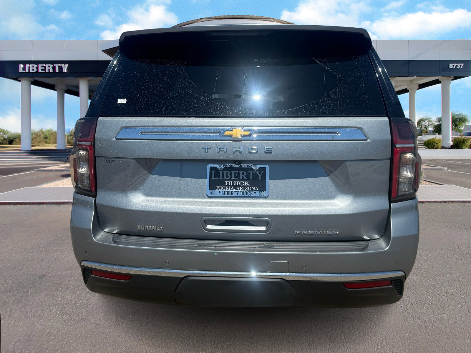 2023 Chevrolet Tahoe Premier photo 2