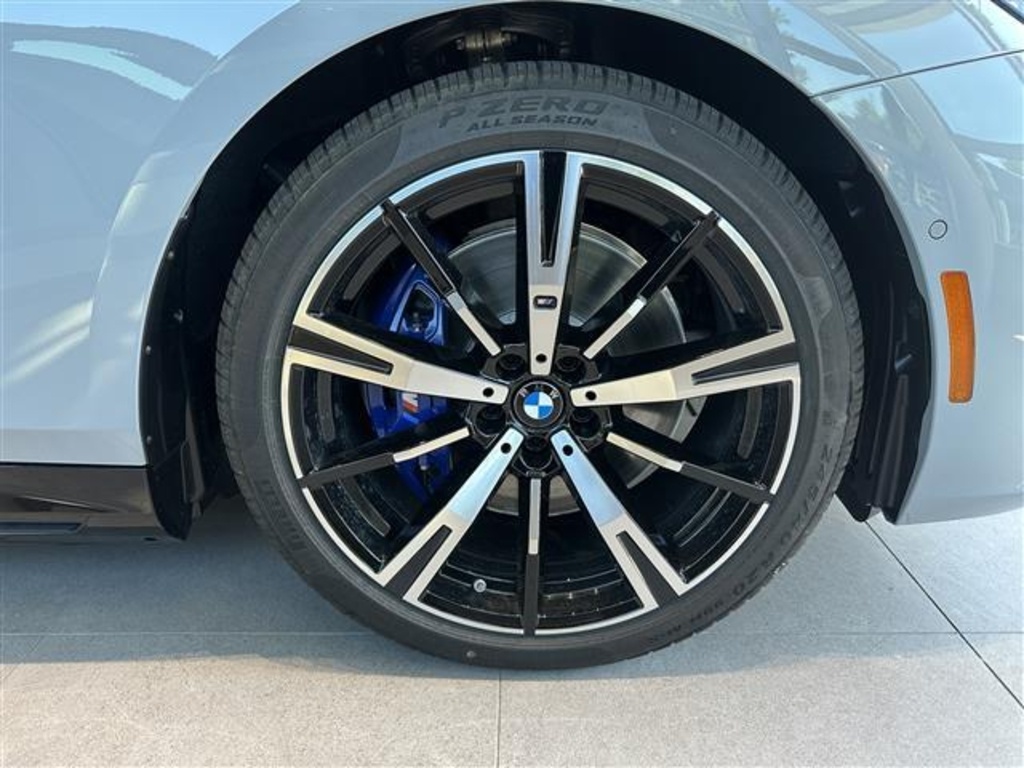 2026 Bmw 550e xDrive photo 8