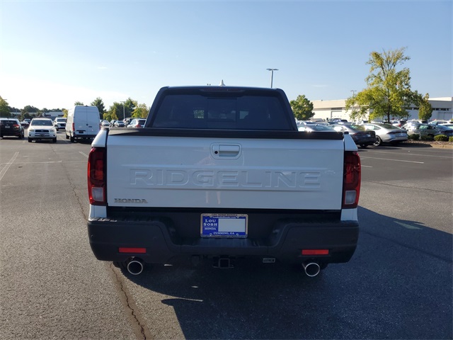 2025 Honda Ridgeline Black Edition photo 4