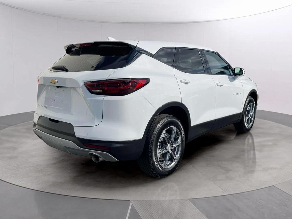 2025 Chevrolet Blazer 2LT photo 5