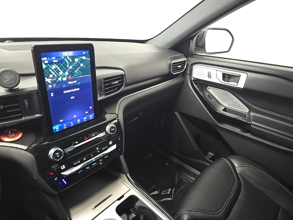2021 Ford Explorer ST photo 27