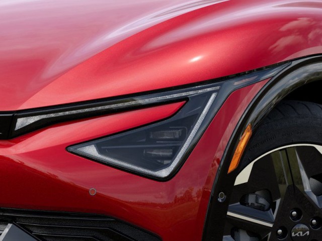 New 2025 Runway Red Kia Light Long Range image 10