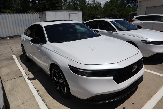 2023 Honda Accord Hybrid Sport photo 2
