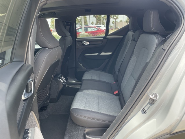 2024 Volvo XC40 Core photo 18