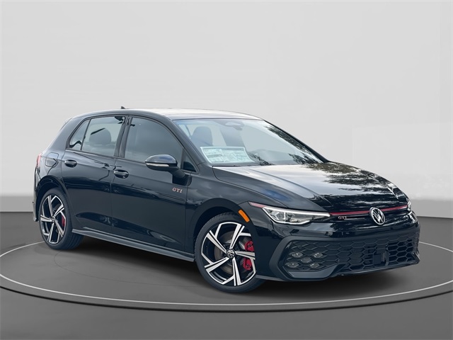 2026 Volkswagen Golf GTI SE's photo