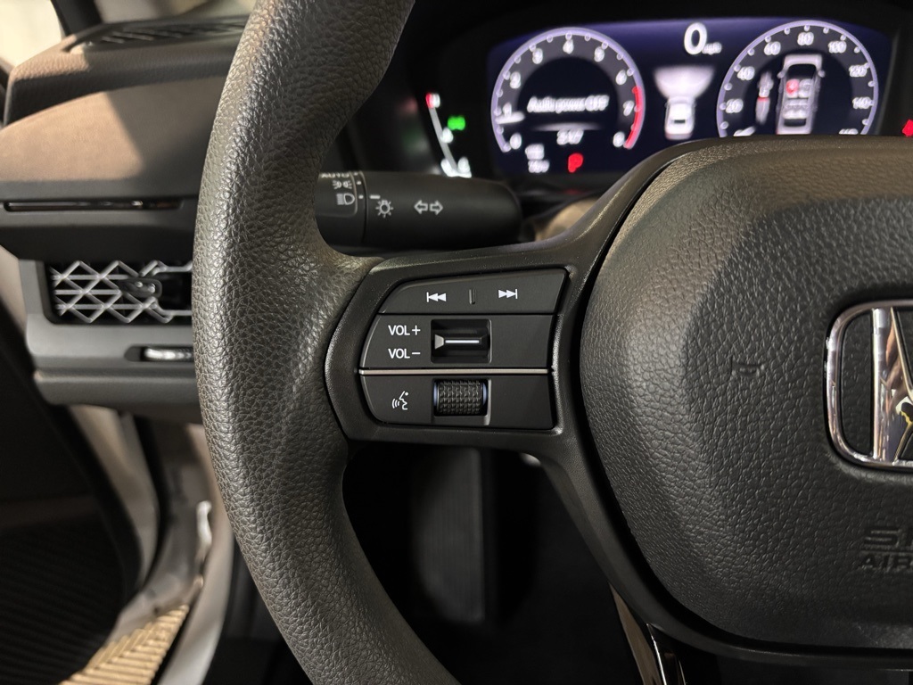 2023 Honda Accord LX photo 12